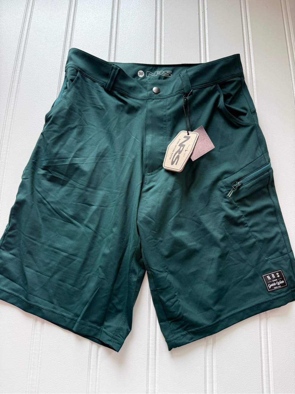 NRS Men Guide Performance Outdoor Athletic Shorts 30 Sea Moss 11” Inseam NEW